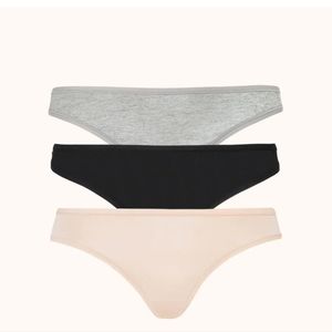 NWT Lively All Day Thongs